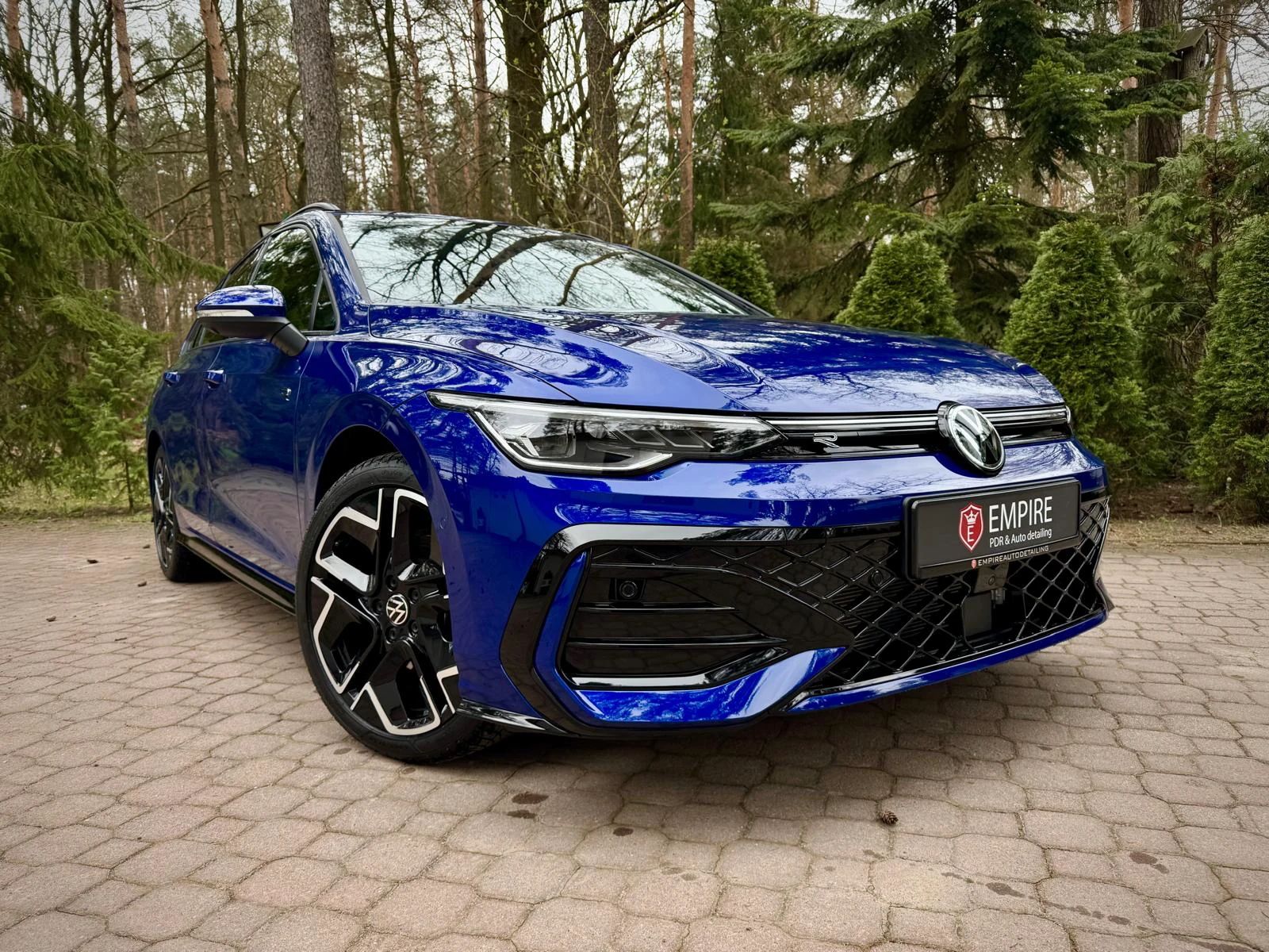 Usuwanie wgnieceń PDR - realizacja EMPIRE: Volkswagen Golf Variant